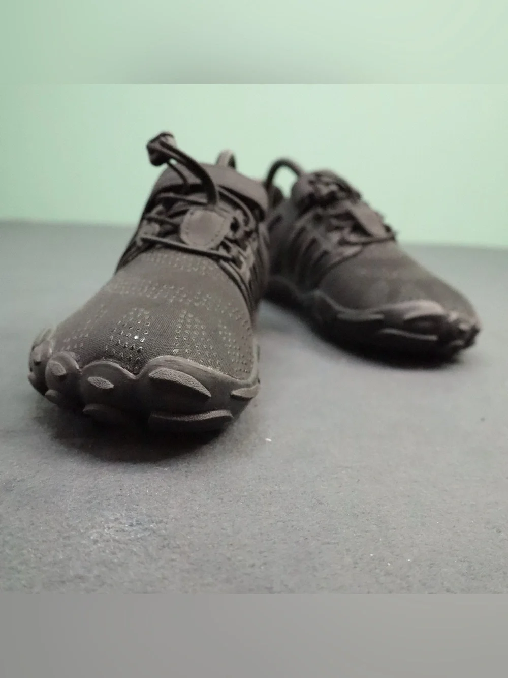 Mens Womens Barefoot Shoes Minimalist Trail Runner Wide Toe Box Black Sz 40 EU⁠